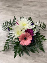 Load image into Gallery viewer, The Petite Bloom (Local Delivery only no shipping )