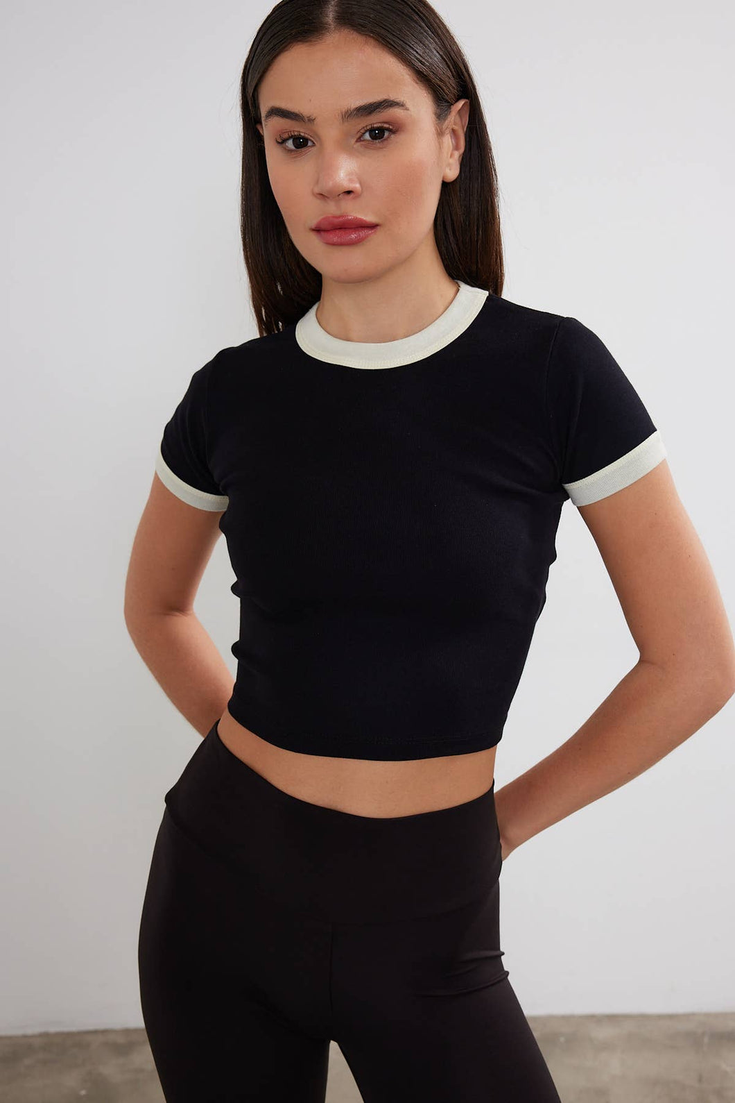 Women's Blank Cropped T-Shirt Two Tone Basic Crop Top Blank: Black / M