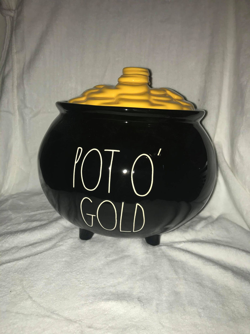 Pot o gold canister